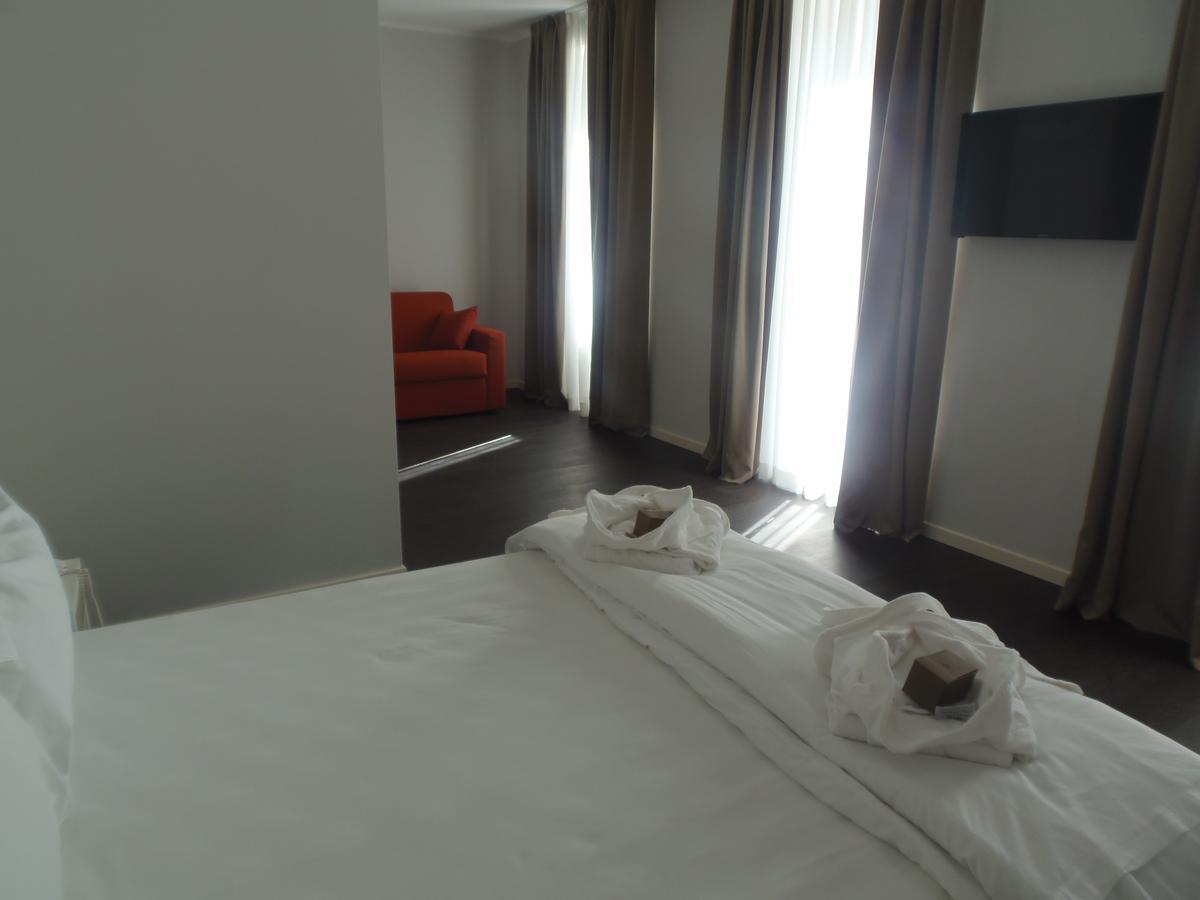 Albergo Dongo Exterior foto